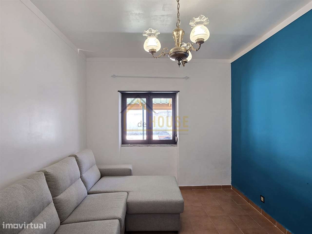 Moradia com espaço exterior e garagem no Bombarral-10