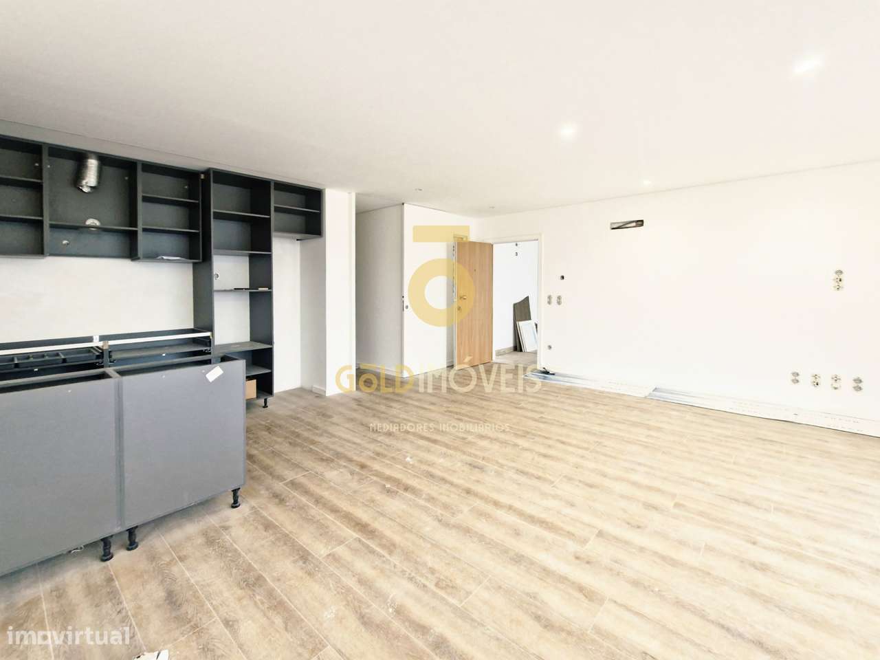 Apartamento T2 Venda em Mansores,Arouca - Grande imagem: 2/20