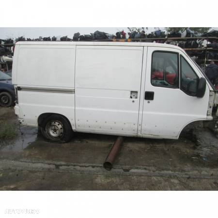 Usa parbriz oglinda punte aripa Fiat Ducato / Peugeot Boxer / Citroen Jumper an 2003 - 1