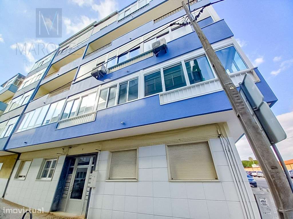 Apartamento T4 no Laranjeiro-19
