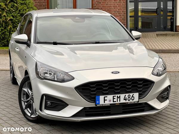 Ford Focus 1.0 EcoBoost mHEV ST-Line X - 12