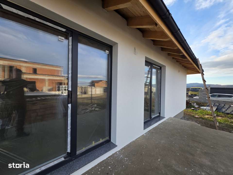 Casa individuala moderna cu patru camere, teren 553mp, Cristian - Imagine principală: 4/8