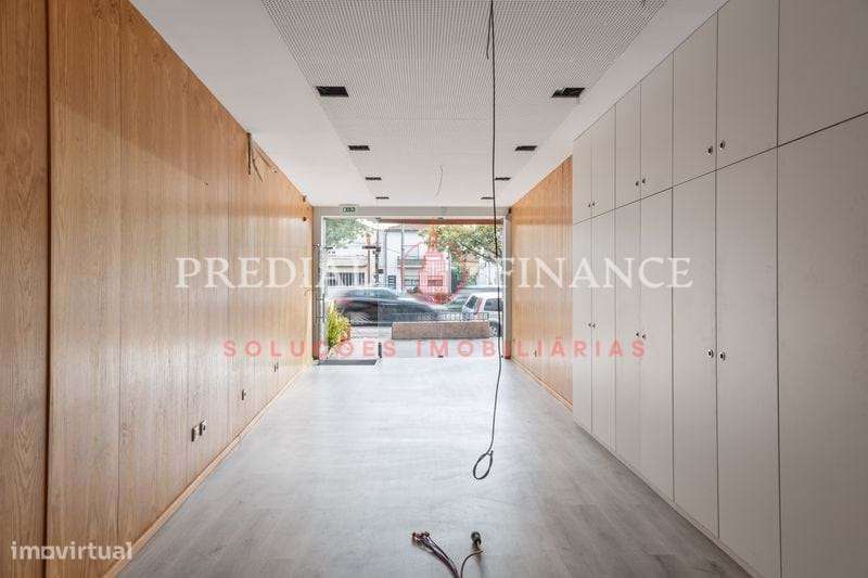 Loja para Arrendar na Circunvalação – Excelente Localização junto ao A - Grande imagem: 3/4