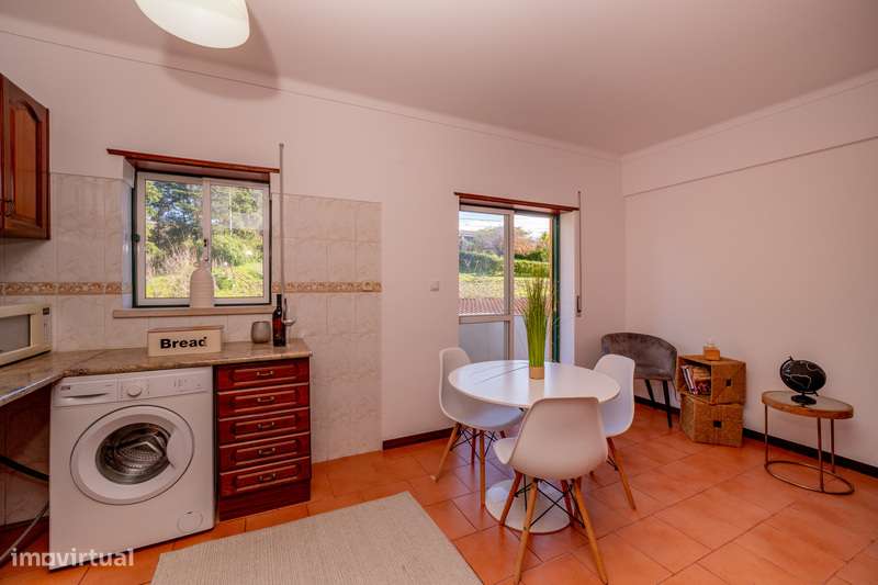 T1 próximo à CUF - Varanda e Estacionamento!-8