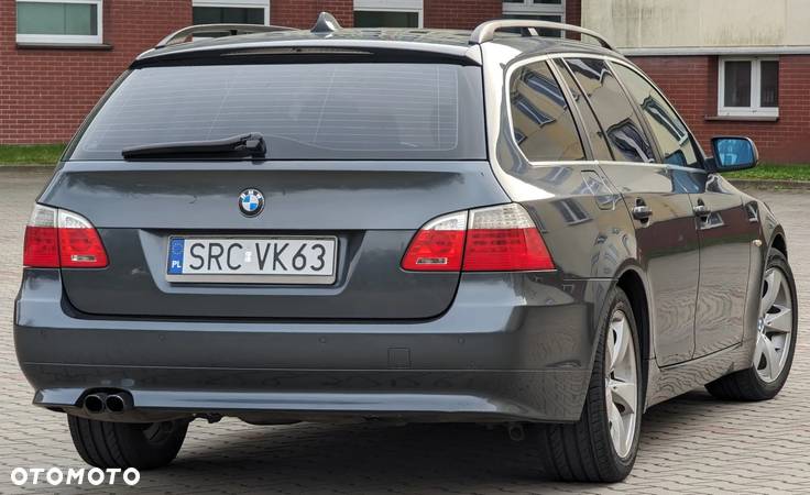 BMW Seria 5 525i - 2