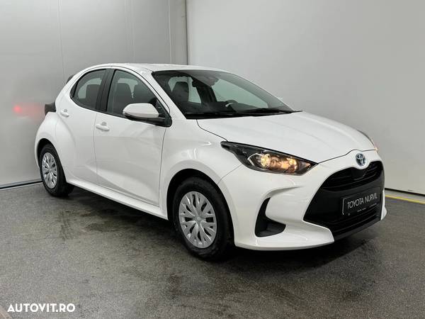 Toyota Yaris 1.5 VVT-i HSD Eco - 2