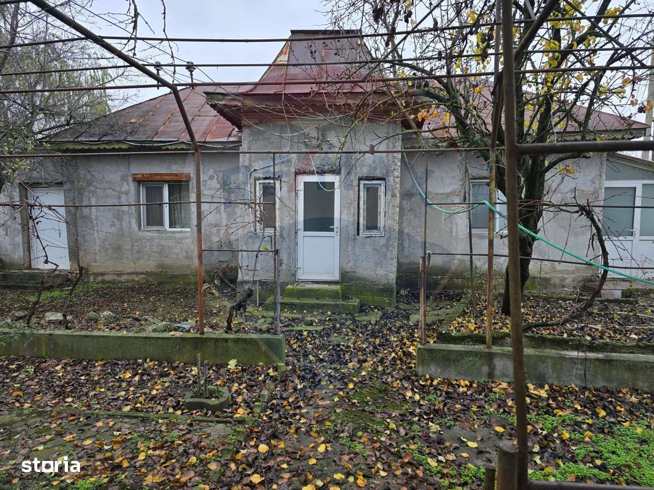 Casă / Vilă cu 6 camere de vânzare-1