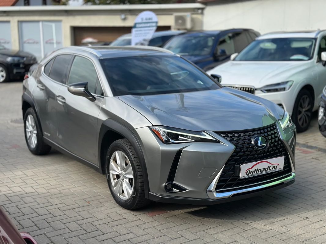 Lexus UX 250h FWD Business - 3