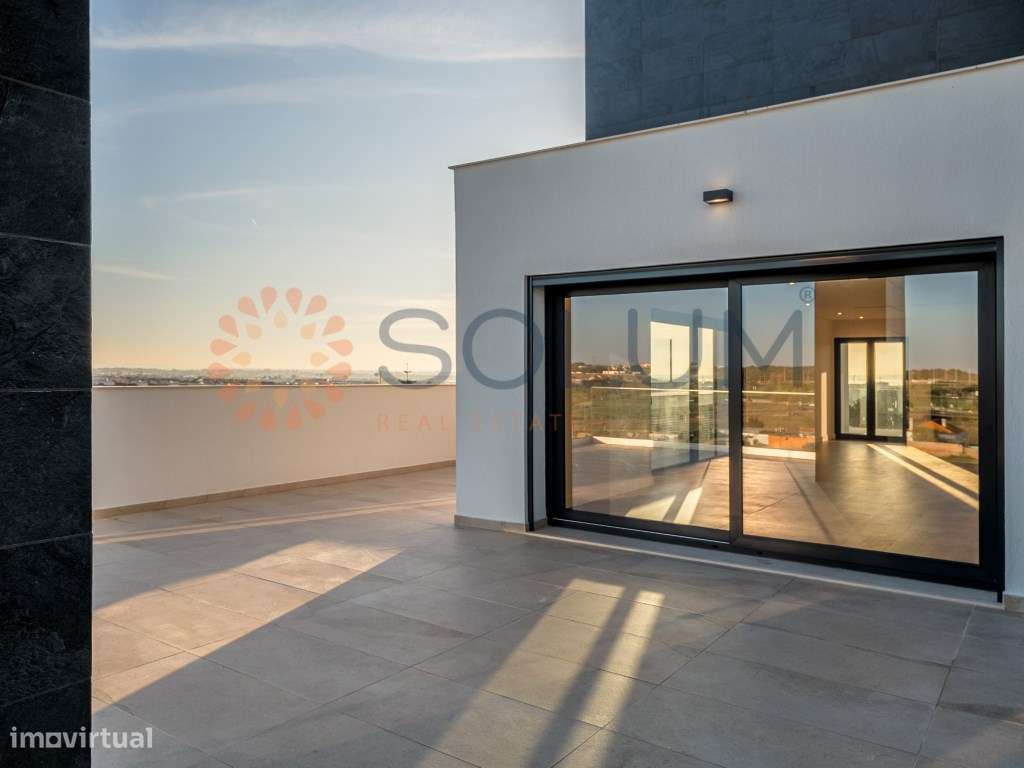 Penthouse de Luxo com piscina - Montijo-9