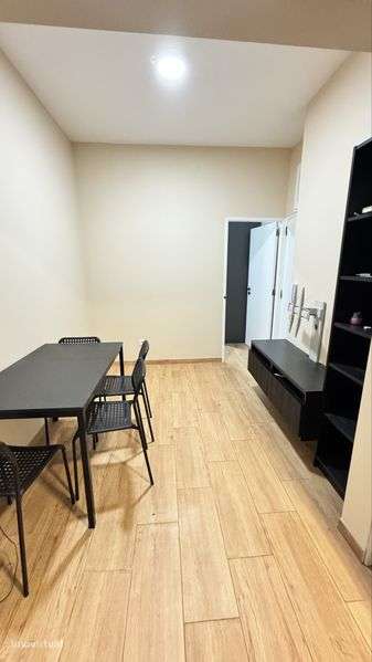 T1 mobilado Metro Rato (muito sossegado) - Grande imagem: 5/12