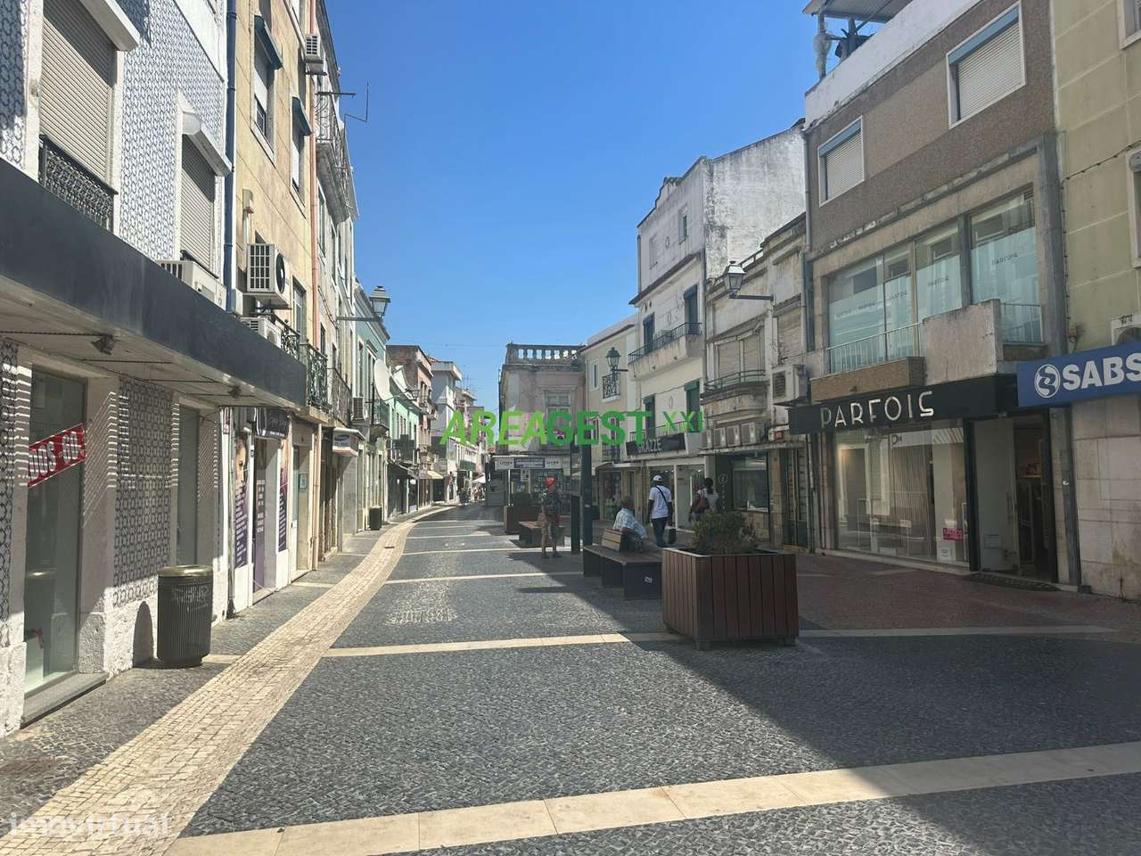 Loja com rendimento no Centro de Vila Franca de Xira-9