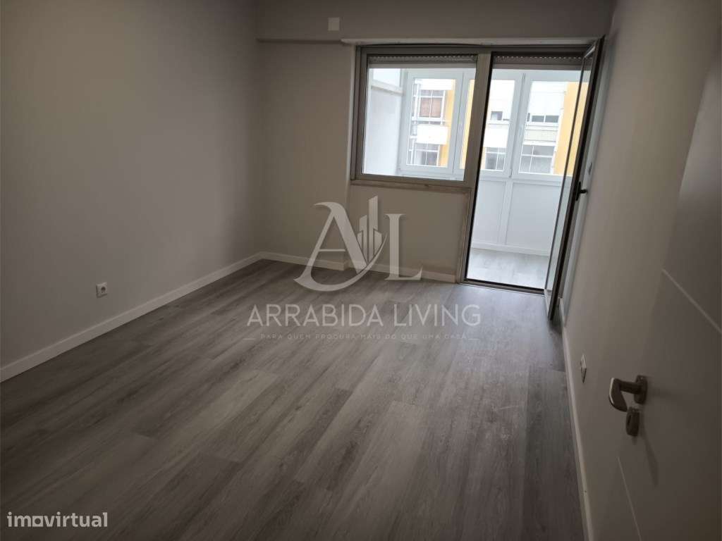 T2 - Remodelado c/ arrecadação - Oeiras-8