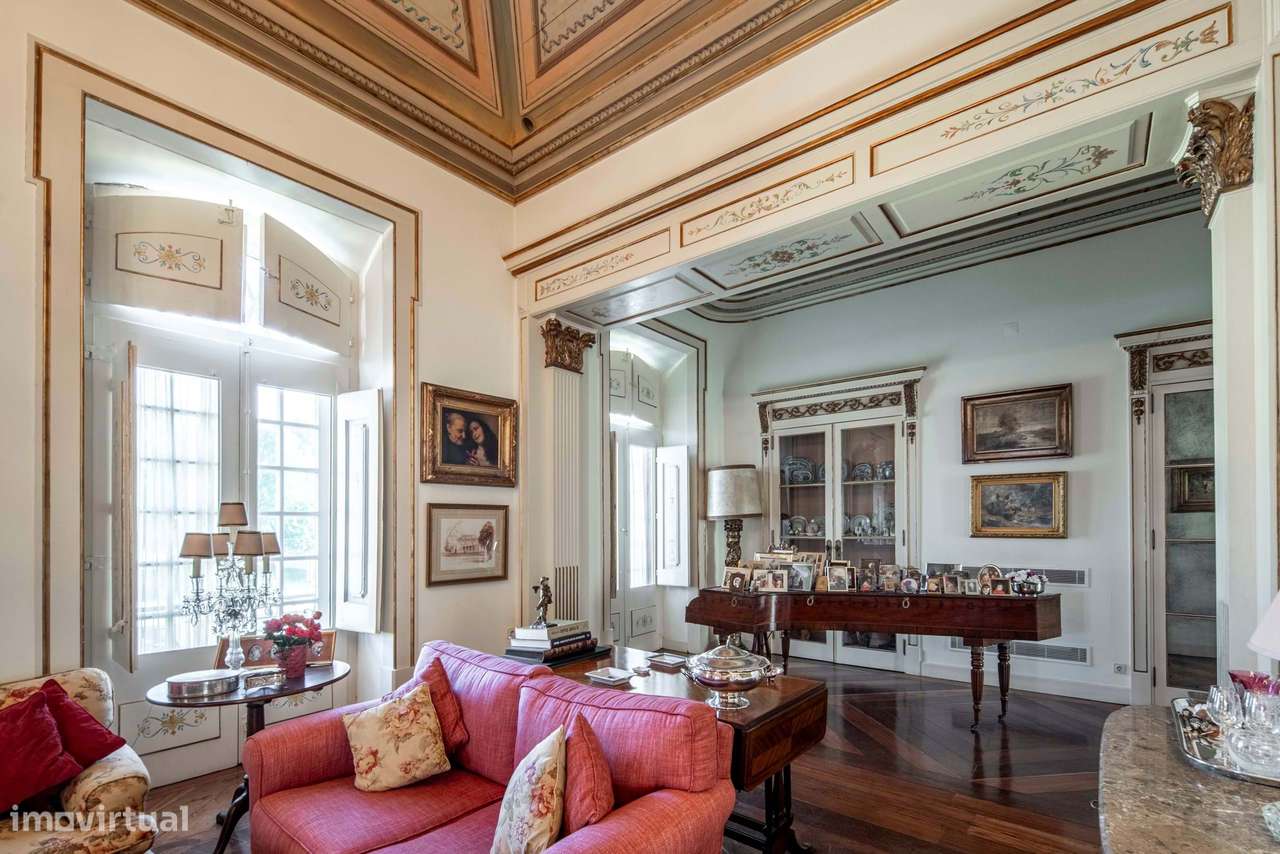Palacete em excelente estado de conservação, Lisboa-22