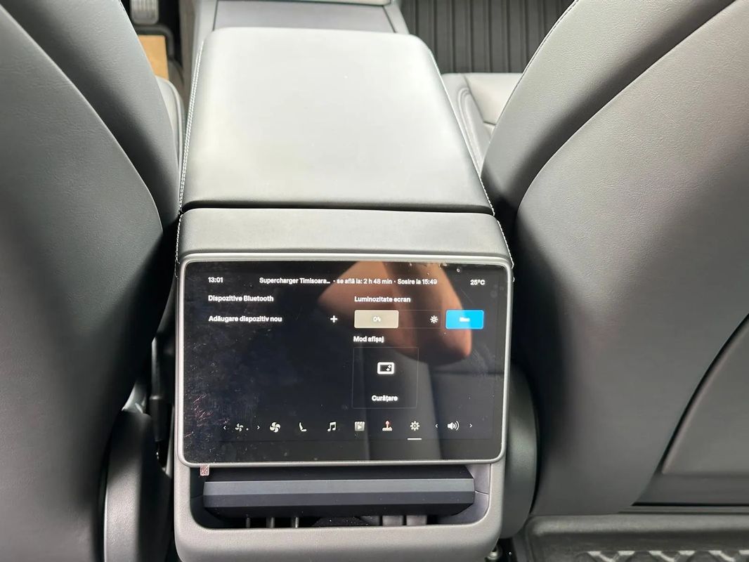 Tesla Model 3 Langstreckenbatterie Allradantrieb Dual Motor - 15