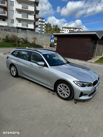 BMW Seria 3 320d Touring - 4