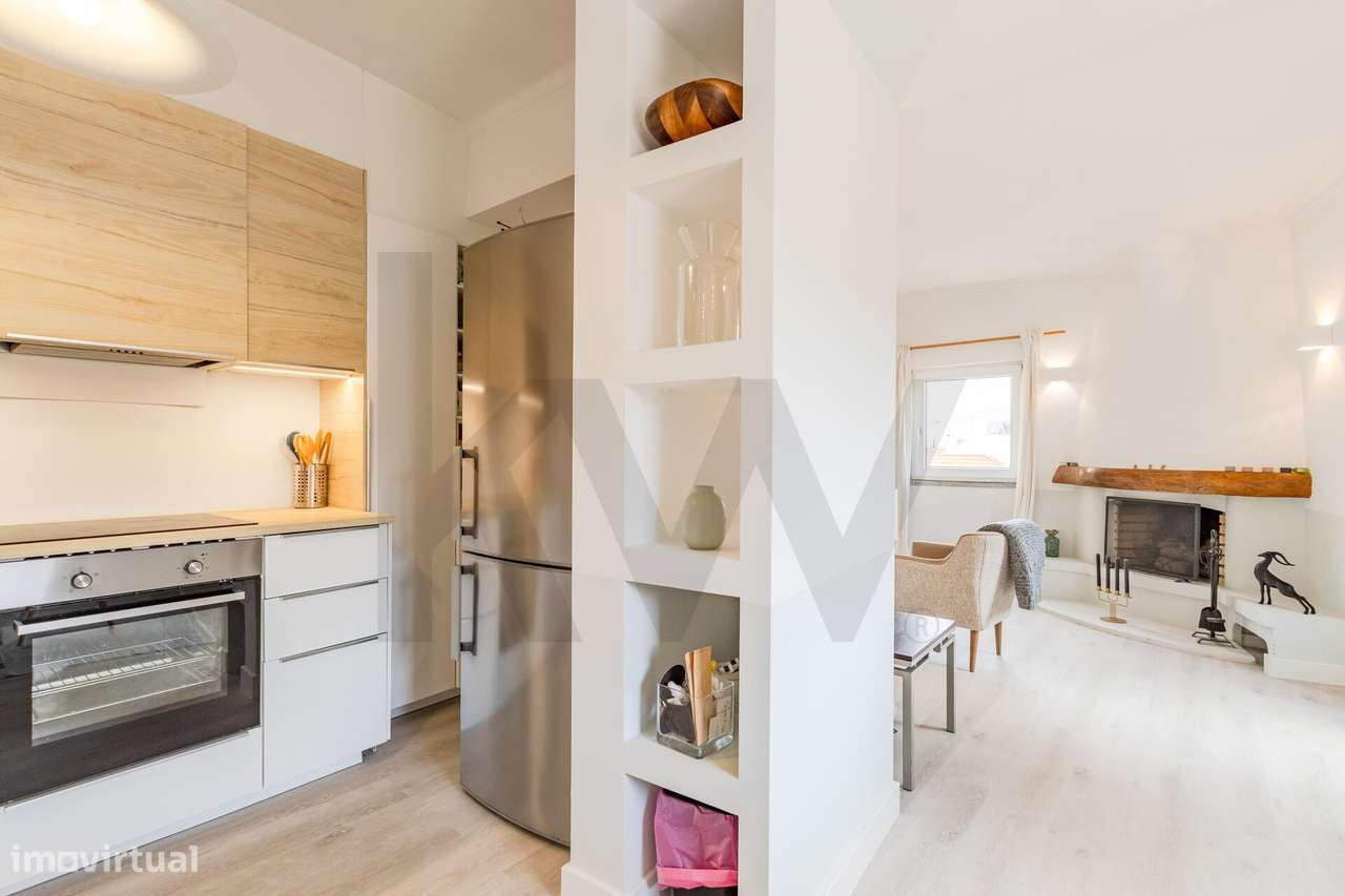 Apartamento totalmente renovado, muito luminoso, no Centro Histórico d-11