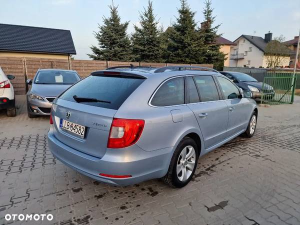 Skoda Superb 2.0 TDI 4x4 Ambition - 3