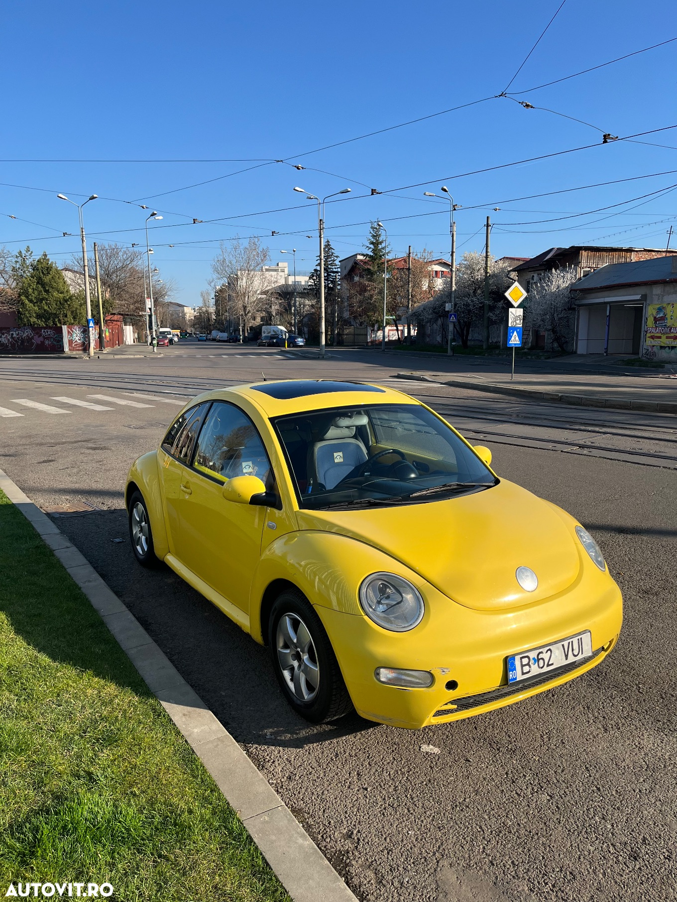 Volkswagen New Beetle - 4