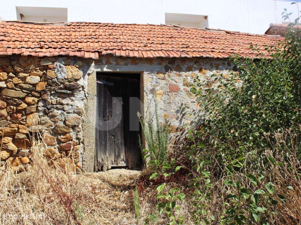 Terreno Urbano com Ruina - Grande imagem: 4/7