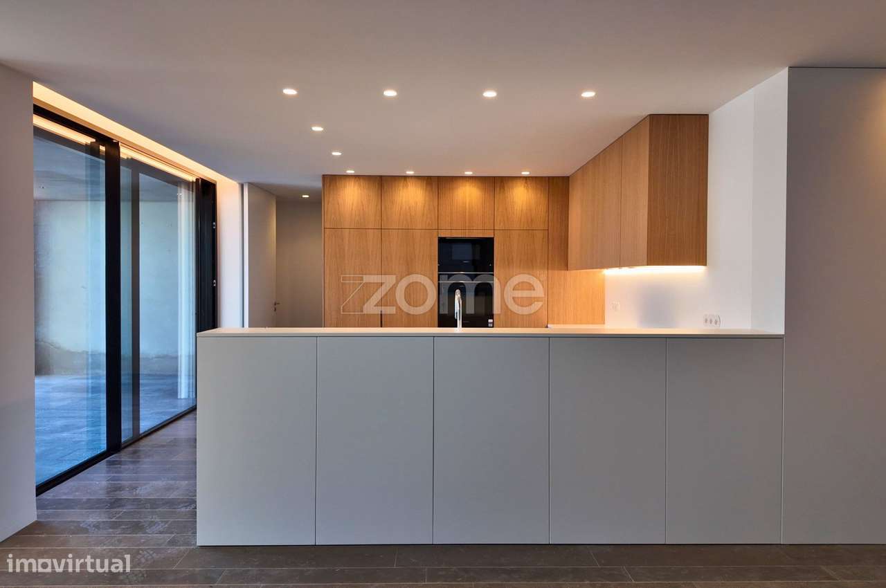 Moradia T4 Exclusiva Piscina, Jardim e 3 Suítes|Design Contemporâne... - Grande imagem: 2/35