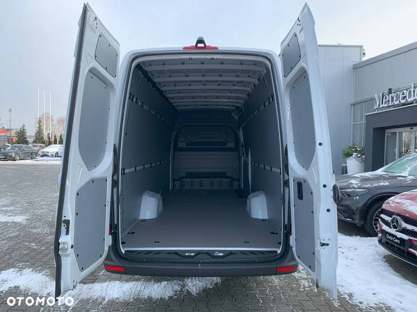 Mercedes-Benz Sprinter - 7