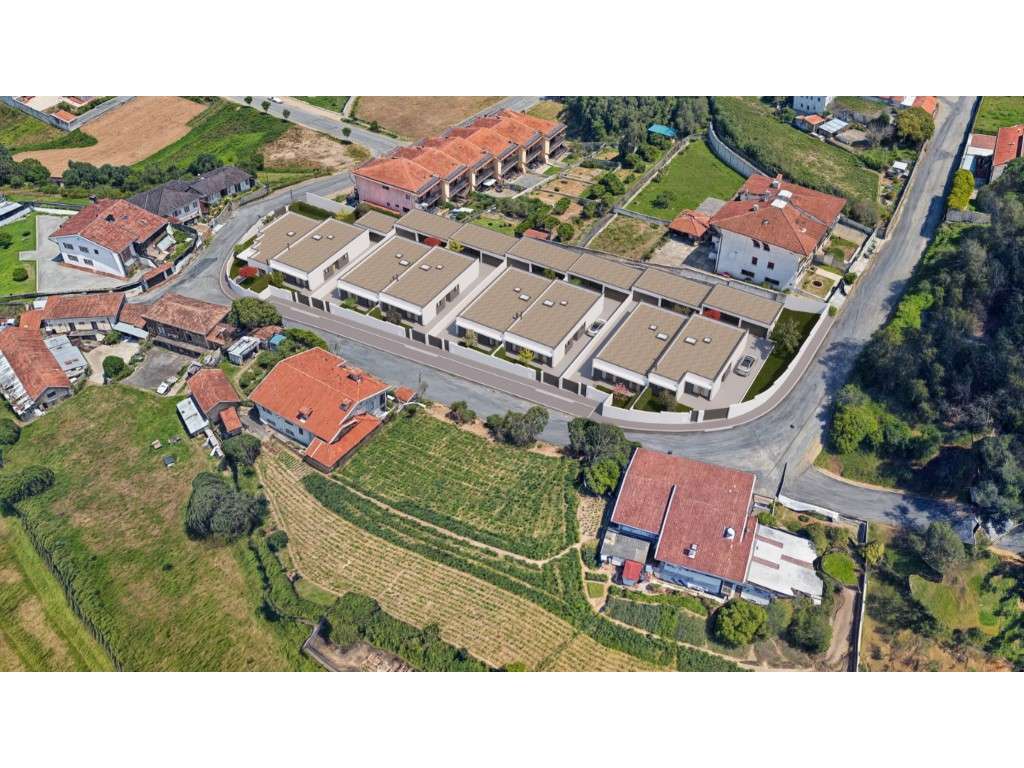 Moradia em construção - Travanca / Próximo ao Campo Futebol-8