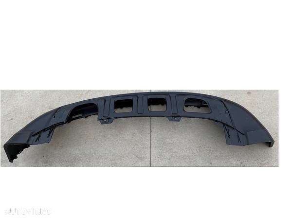 Spoiler bara spate spate Vw Tiguan (5n), 09.2007-04.2011, cu orificiu de evacuare, cu gaura pt. auto pilot , 4 gauri senzori parcare, (nu este compatibil la modele cu carlig remorcare) - 2