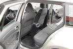 VW Golf Variant 1.6 TDi Confortline DSG - 25