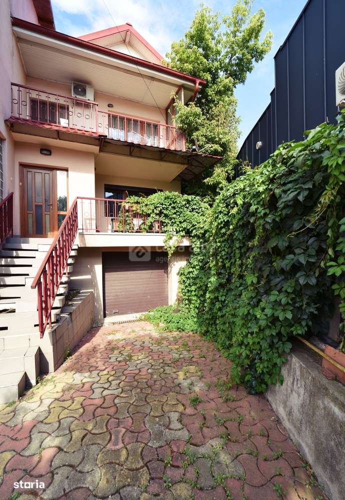 Centru, locuinta spatioasa D+P+E, garaj, 212.5mp teren-1