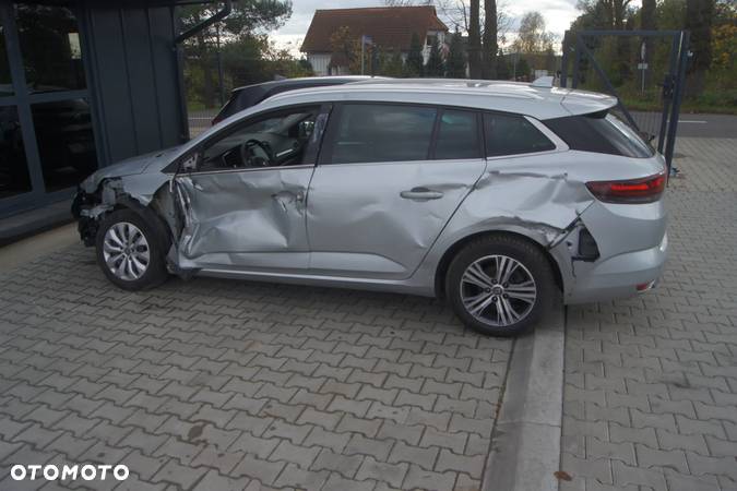 Renault Megane 1.3 TCe FAP Life - 10