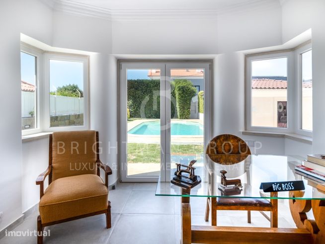 Moradia T4 + 1 com jardim e piscina, em Bicesse, Cascais-6