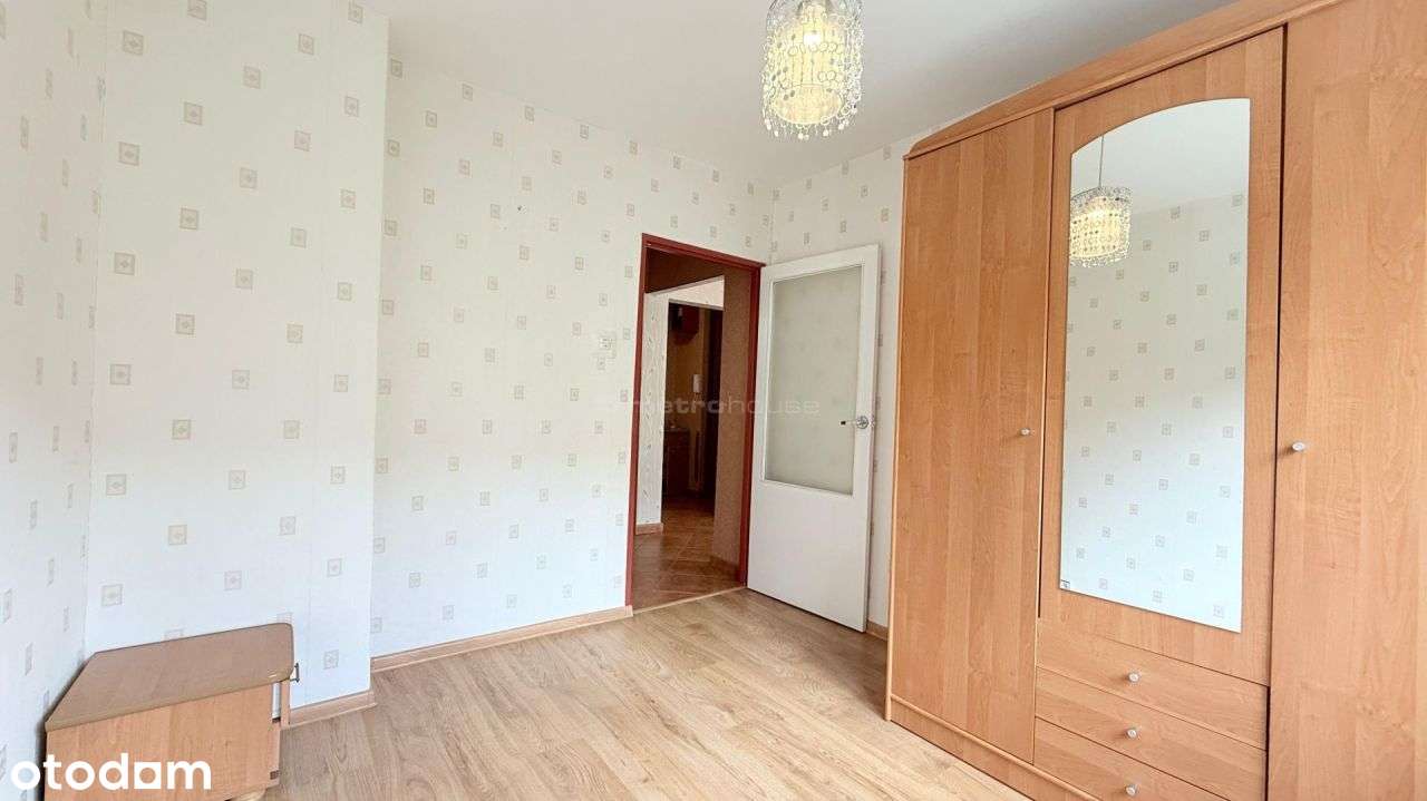 Nowa Cena!!! 3 pokojowe mieszkanie na 1 piętrze!-2