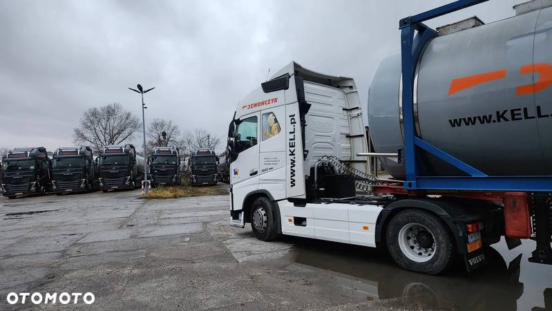 Volvo FH12  FH4 - 12