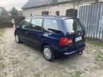 Volkswagen Sharan 2.0 Exclusive Edition - 8