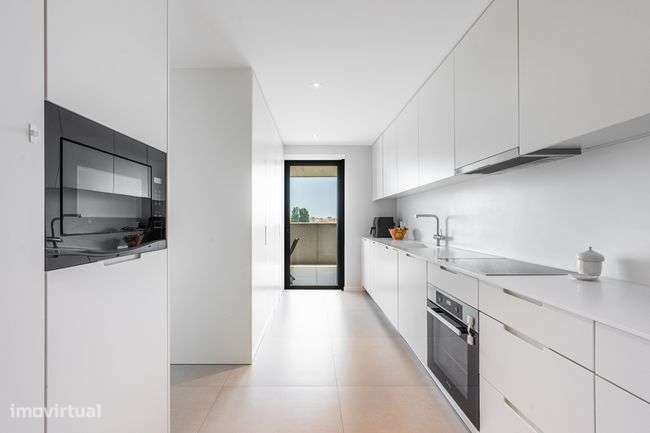 Apartamento T3 com Vista Mar no Exclusivo Condomínio Ocean Terrace-17