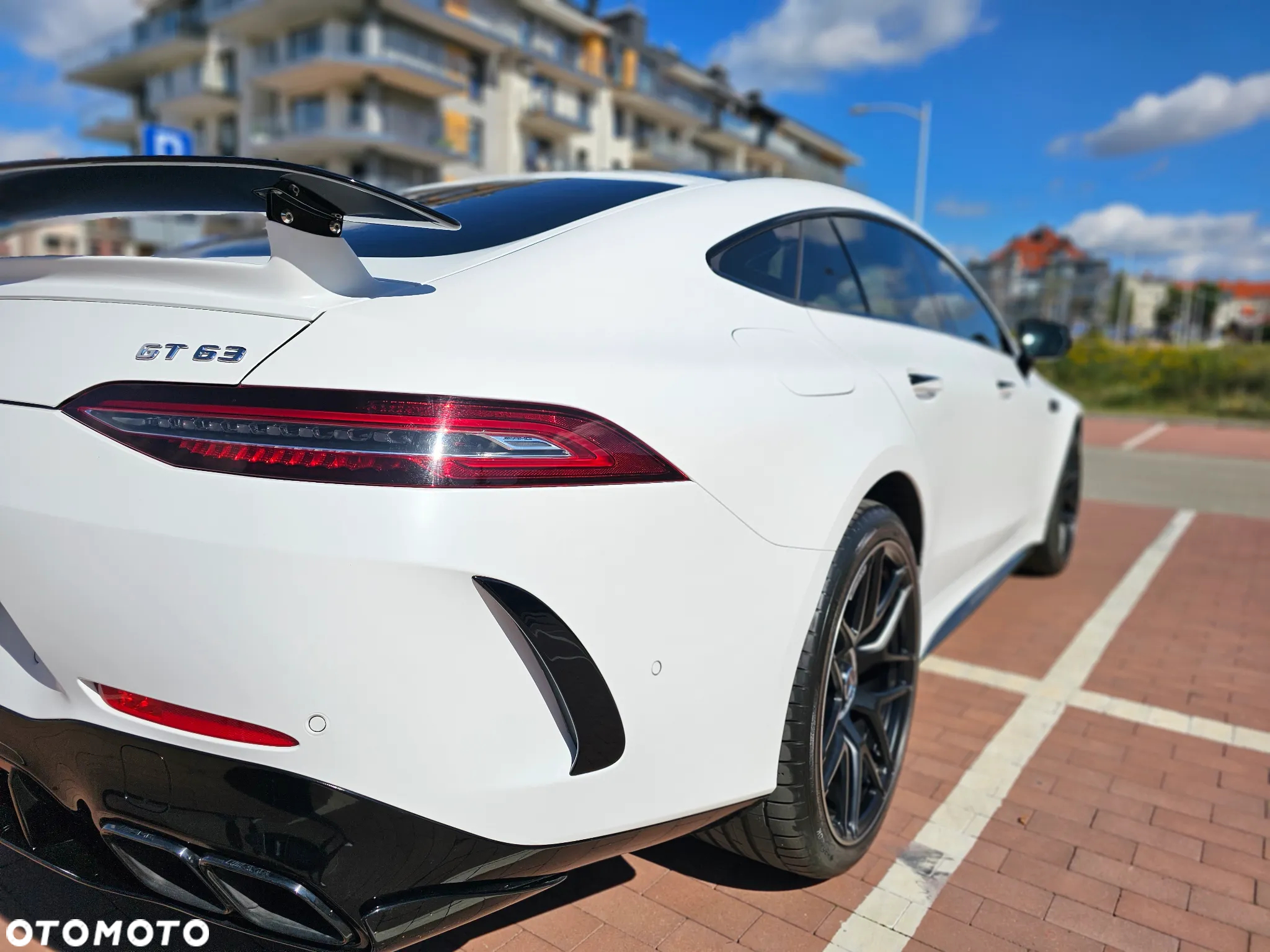 Mercedes-Benz AMG GT 63 S 4-Matic+ - 10