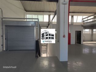Armazém em União das freguesias de Sacavém e Prior Velho - Grande imagem: 2/25