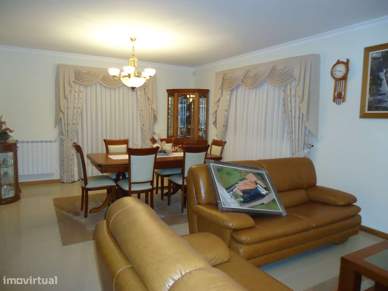 Moradia T3 isolada com 249m² - Grande imagem: 2/19