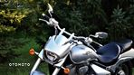 Suzuki Intruder - 24