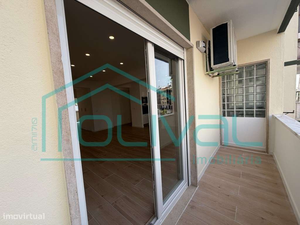 Alverca apartamento de Tipologia T3 totalmente renovado-32
