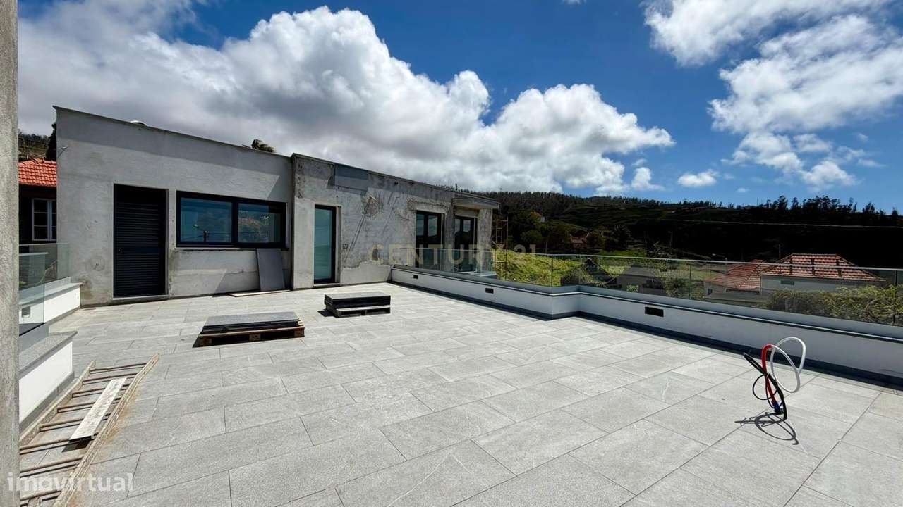 Moradia de Luxo em Ponta do Pargo, Vista Mar – 3 Quartos-21