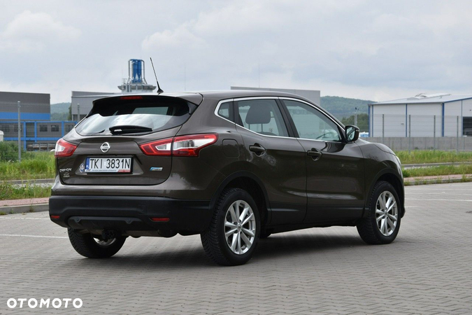 Nissan Qashqai - 4