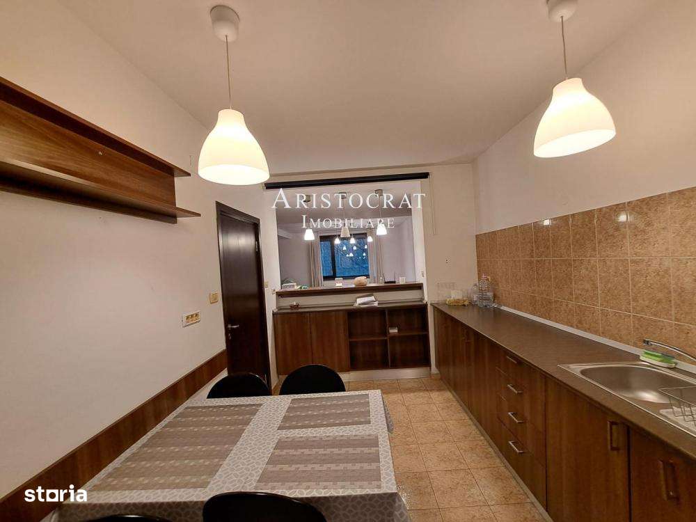 Inchirieri vila 7 camere - Imagine principală: 5/15