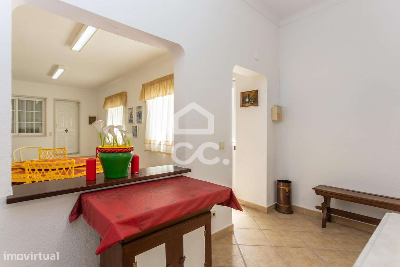 Quinta com 5 quartos com  piscina, campo de jogos e Boxs para cavalos-41