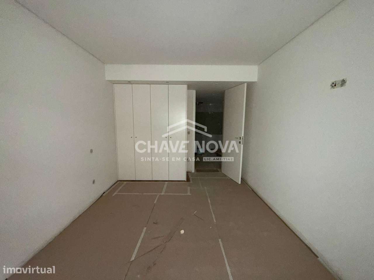 Apartamento T1 Novo c/ Lugar de Garagem + Arrumo GN/02308/CO - Grande imagem: 4/9