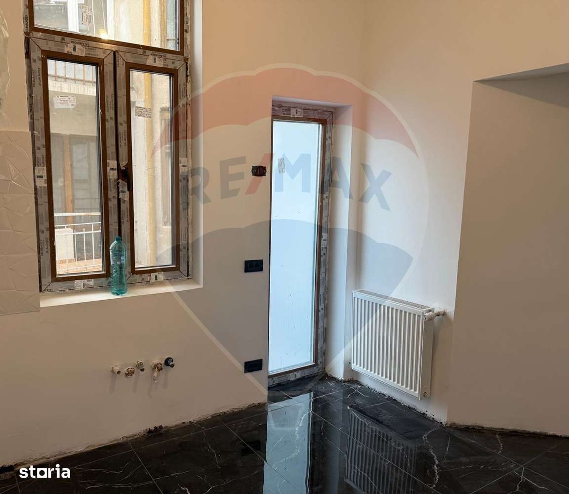 VANZARE Apartament cu 3 camere in zona Dacia-18