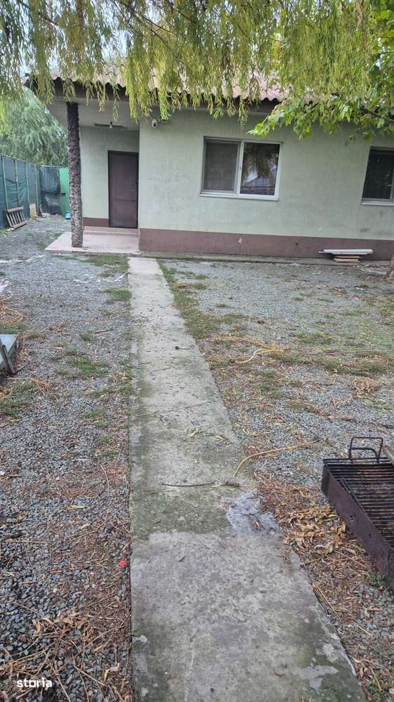 Casa cu teren generos de vanzare in Corbu-19