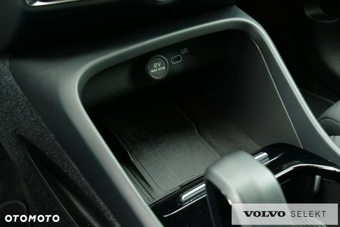 Volvo XC 40 - 28