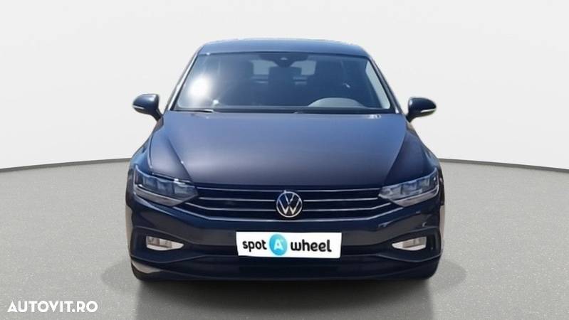 Volkswagen Passat 1.5 TSI ACT DSG Trendline - 2