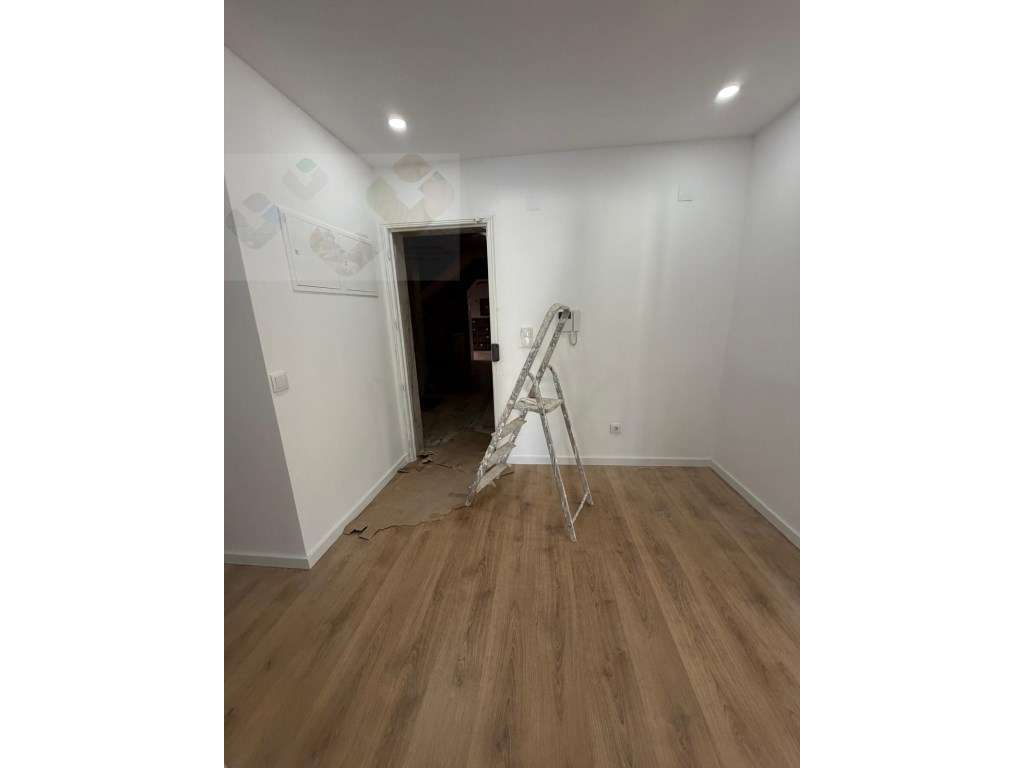 T2 REMODELADO COM TERRAÇO PRIVATIVO 555M2-12